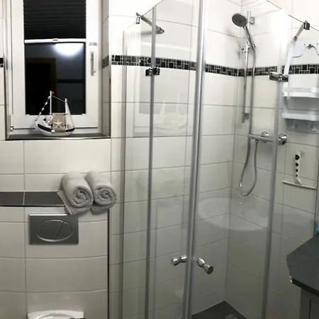 Haus Schumann - Ostsee - Halbinsel Darss アパート *